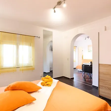 Apartament Maslina *