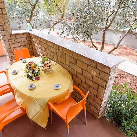 Maslina Apartament *